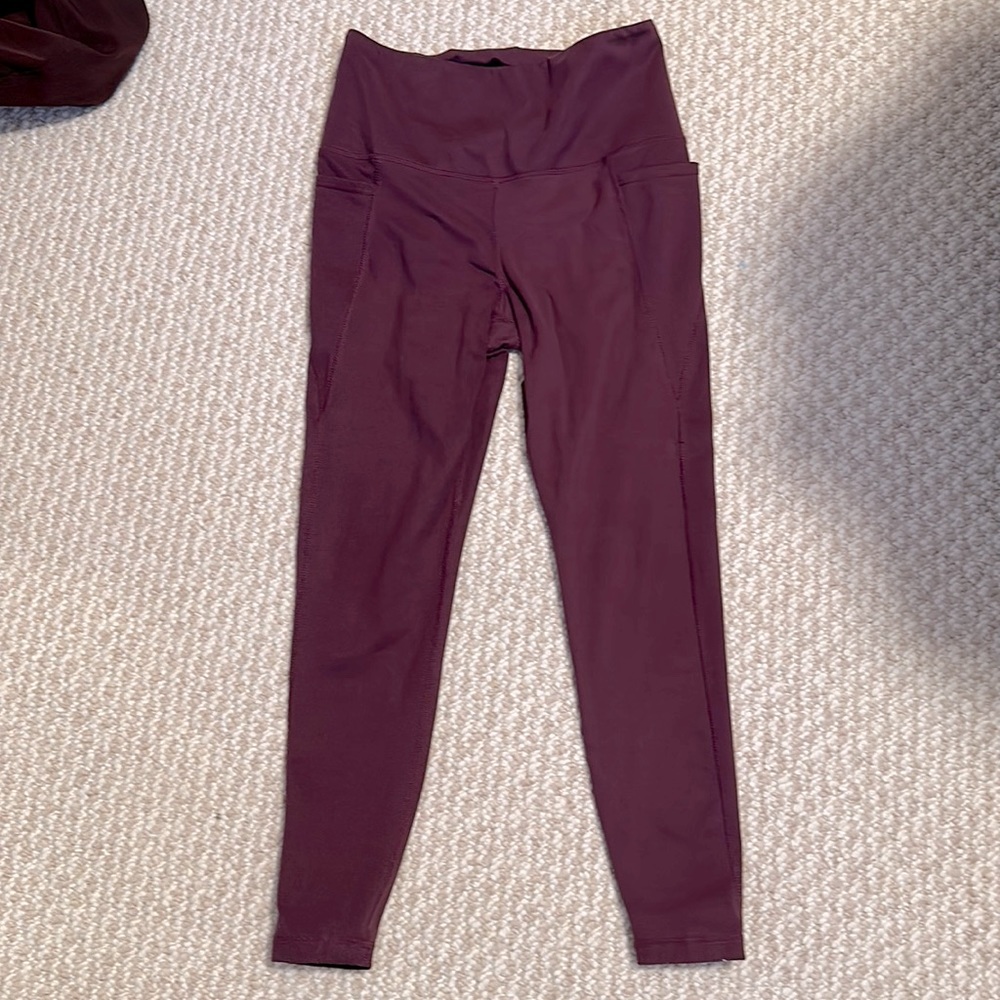 Signature Yoga Ankle Legging